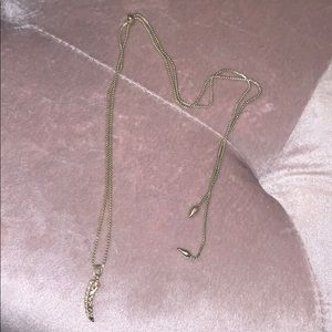 Gold adjustable necklace with pendant